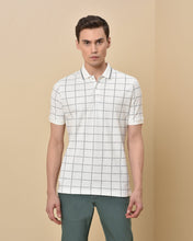 Load image into Gallery viewer, Quirky Print Slim Fit T-Shirt