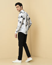 Load image into Gallery viewer, Hand Painted Floral Trim Fit Shirt
