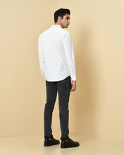 Load image into Gallery viewer, Tesellated Print Trim Fit Shirt
