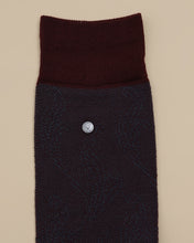 Load image into Gallery viewer, Self Structure Paisley Crew Socks
