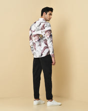 Load image into Gallery viewer, Collar Panel Highlighted Trim Fit Shirt
